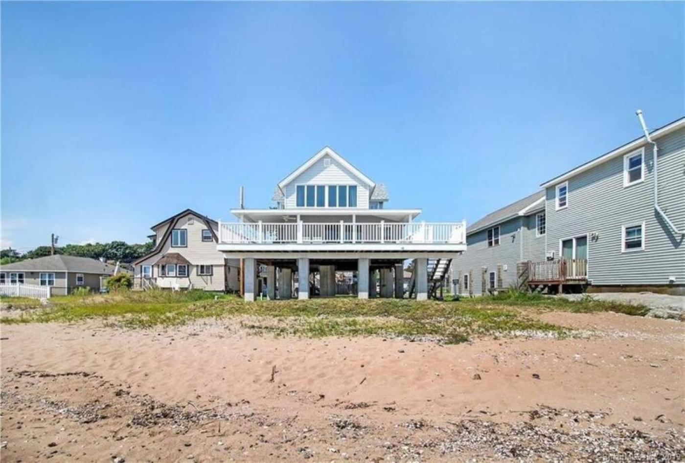 Cozy Beach - Direct Waterfront! East Haven Екстер'єр фото