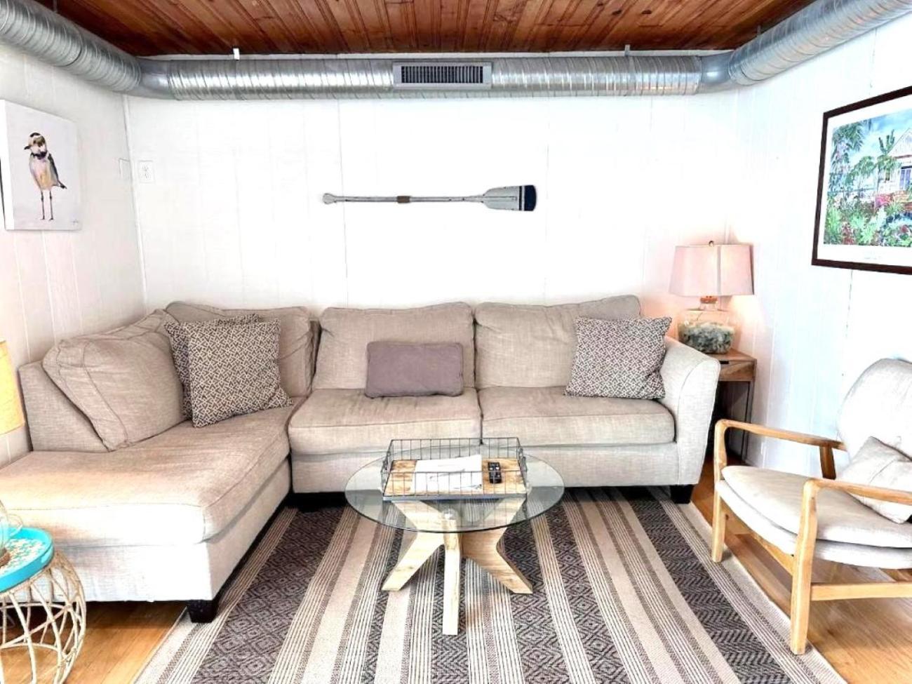 Cozy Beach - Direct Waterfront! East Haven Екстер'єр фото