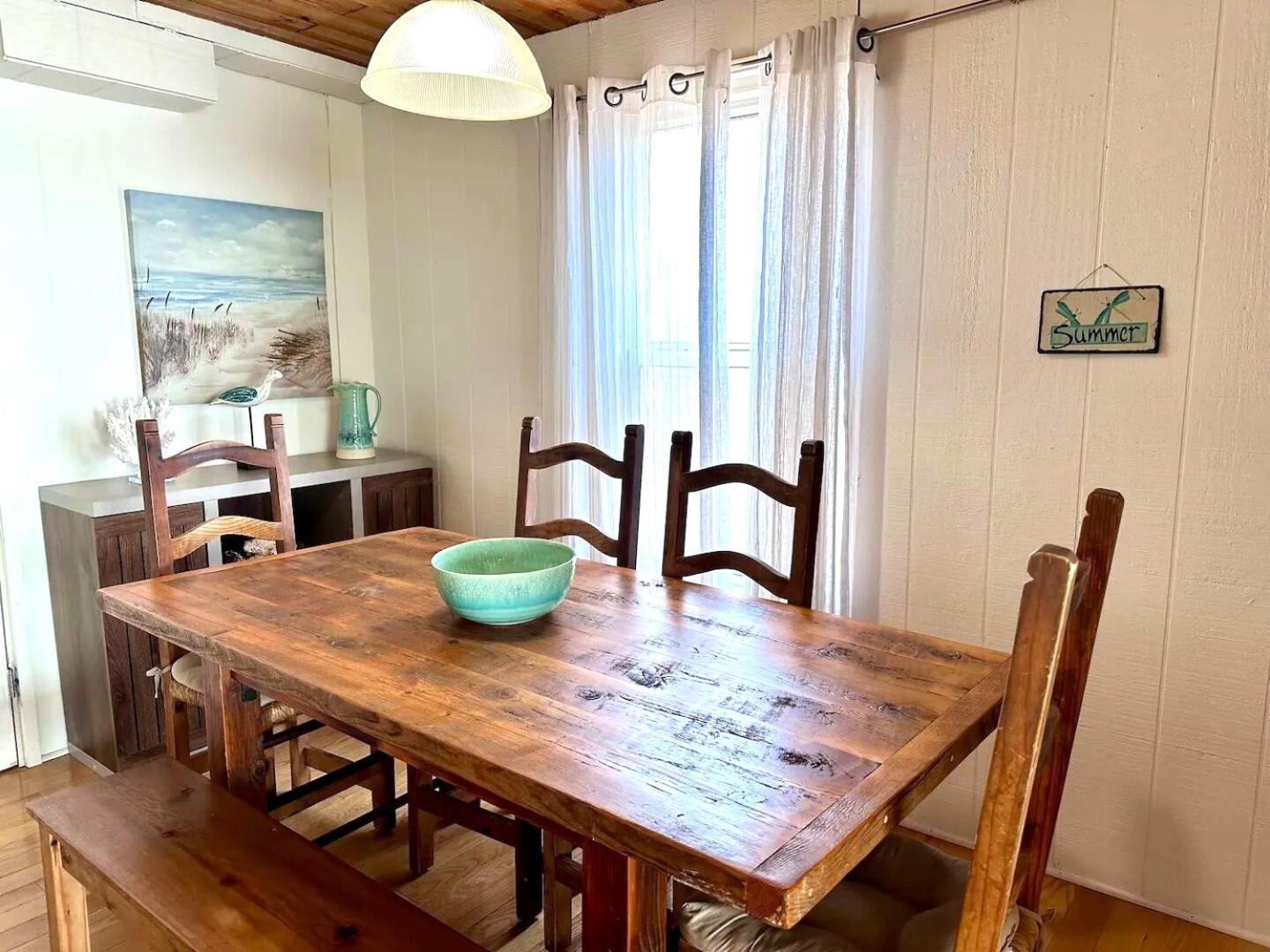 Cozy Beach - Direct Waterfront! East Haven Екстер'єр фото